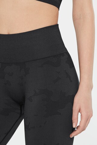 SENSES.THE LABEL Skinny Leggings in Black
