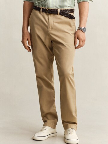 Regular Pantaloni eleganți de la GANT pe verde: față