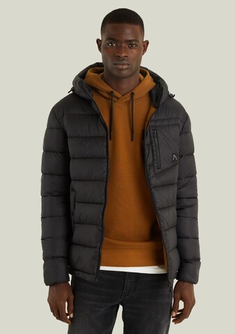 CHASIN' Winterjacke in Schwarz