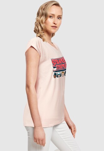 ABSOLUTE CULT Shirt ' Stranger Things - Caricature' in Roze