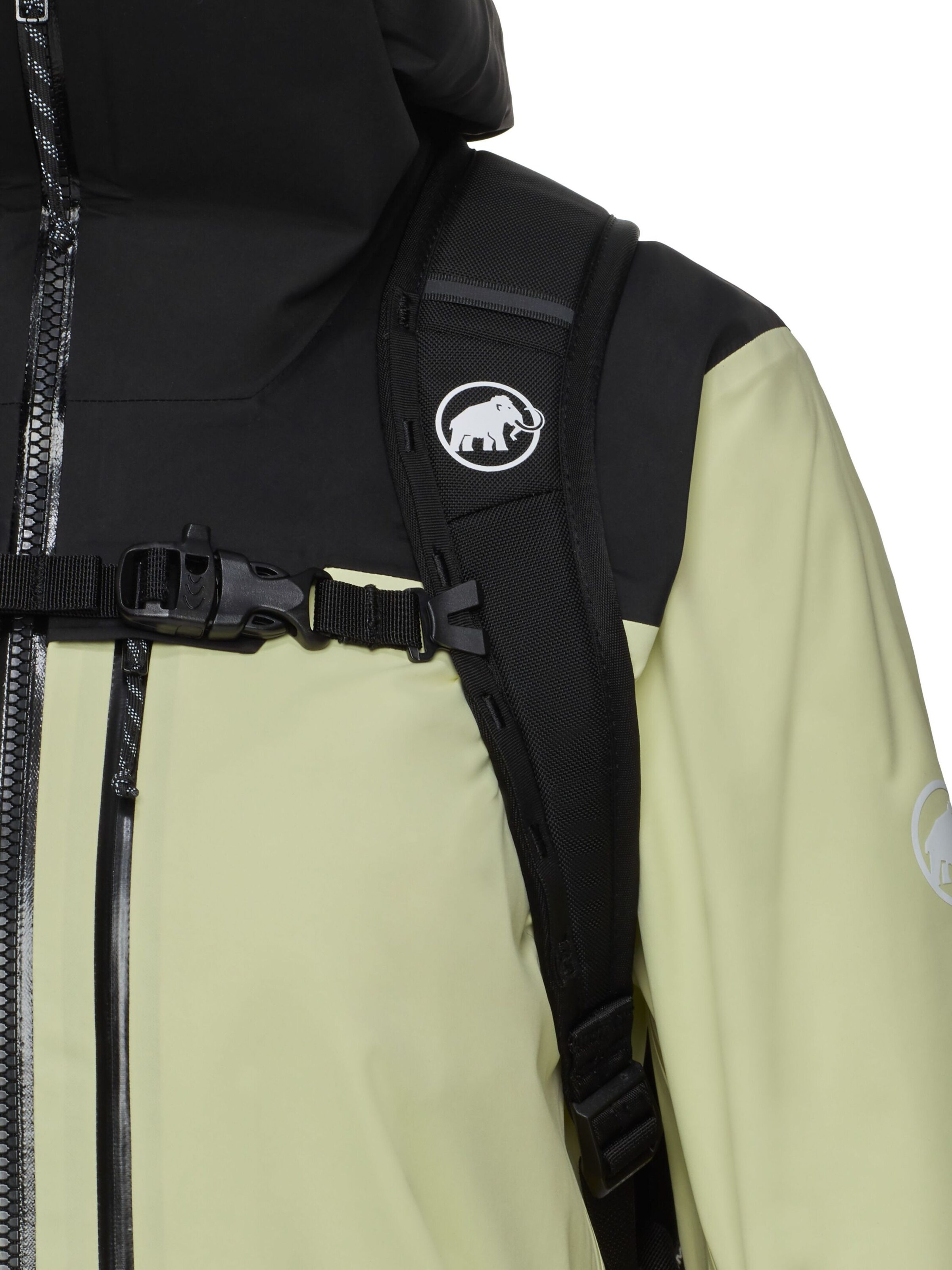 Zaino sportivo di MAMMUT in nero