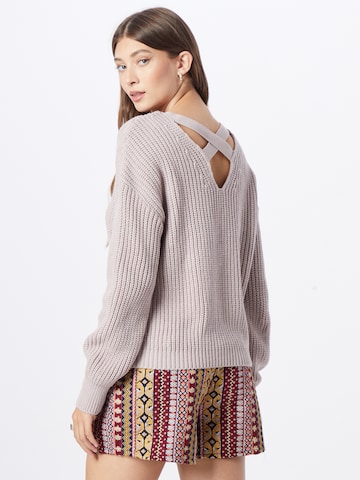 ABOUT YOU Sweater 'Michaela' in Grey