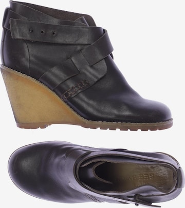 See by Chloé Dress Boots in 38 in Brown: front