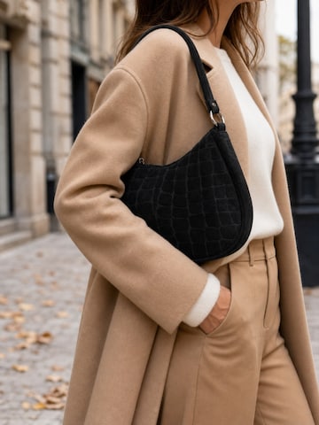 Brise Shoulder Bag in Black