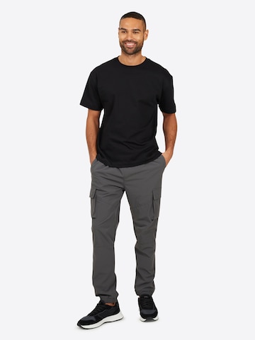 BRAVE SOUL regular Cargobukser i grå