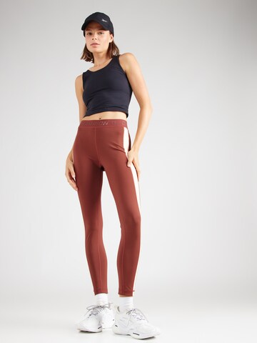 Skinny Pantalon de sport 'C-Tech' Champion Authentic Athletic Apparel en marron