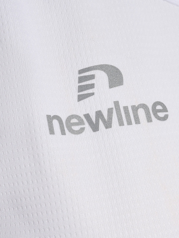 Haut de sport Newline en blanc