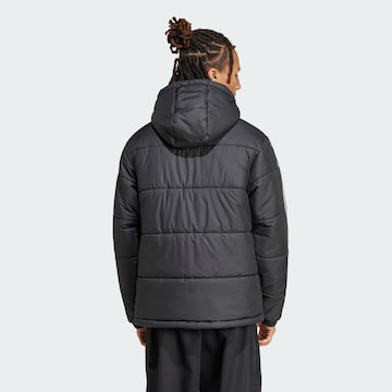 ADIDAS ORIGINALS Välikausitakki 'Adicolor' värissä musta