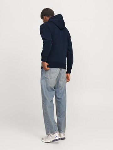Sweat-shirt 'JJTree' JACK & JONES en bleu