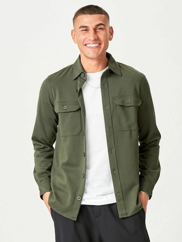 TEESHOPPEN Regular Fit Shirt ' Performance ' in Grün: Vorderseite