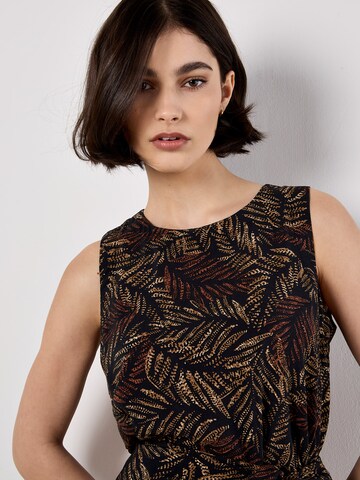 T-shirt Apricot en noir