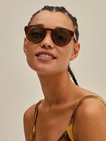 Pilgrim Sunglasses 'JANICA' in Brown: front