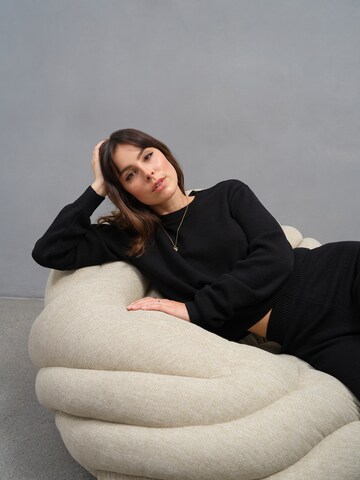 A LOT LESS Loose fit Pants 'Charlie' in Black