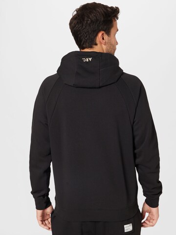 !Solid Sweatshirt in Black