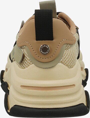 STEVE MADDEN Sneaker in Braun