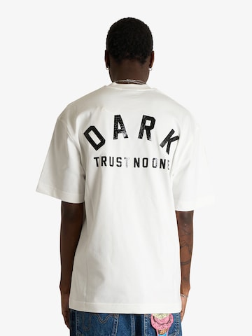DARK LABEL Shirt in Wit