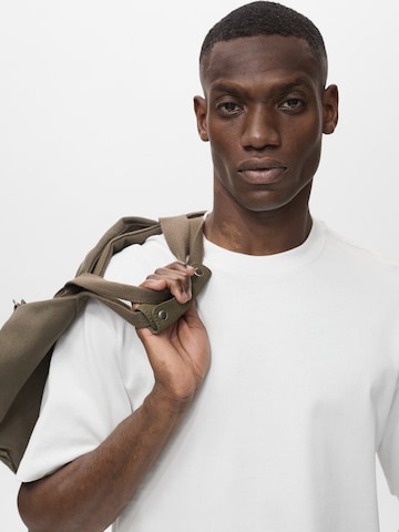 Tricou 'ANOUK' de la MANGO MAN pe alb