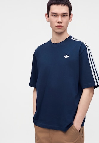ADIDAS ORIGINALS T-shirt 'Adicolor' i blå