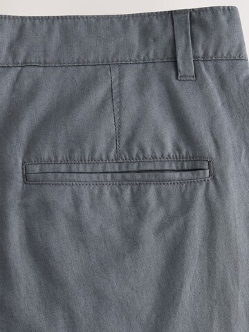 Next - regular Pantalón chino en gris
