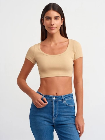 T-shirt 'T-Shirts' Dilvin en beige : devant