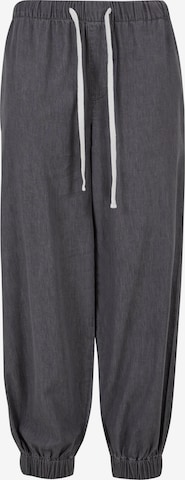 Effilé Pantalon Urban Classics en gris : devant