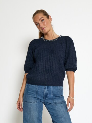 Pull-over 'Kira' Peppercorn en bleu : devant