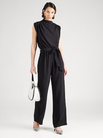 SISTERS POINT Jumpsuit 'GUTO' in Black: front