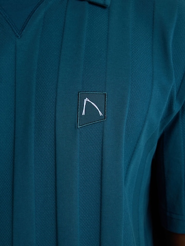 CHASIN' Shirt 'Valor' in Blue