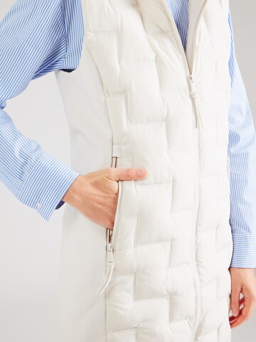 s.Oliver Vest in White