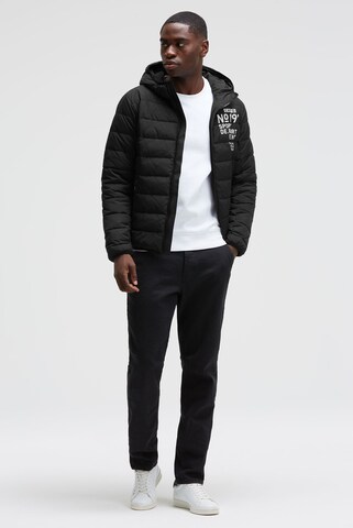 Veste outdoor CAMP DAVID en noir