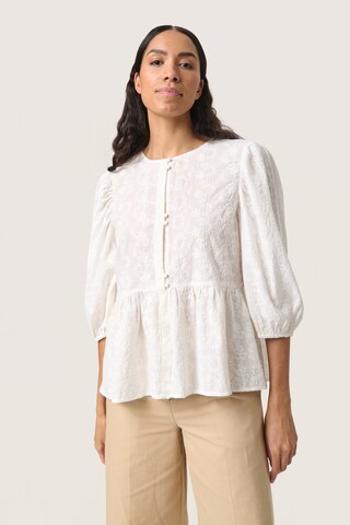 SOAKED IN LUXURY Blouse 'Isja' in White: front