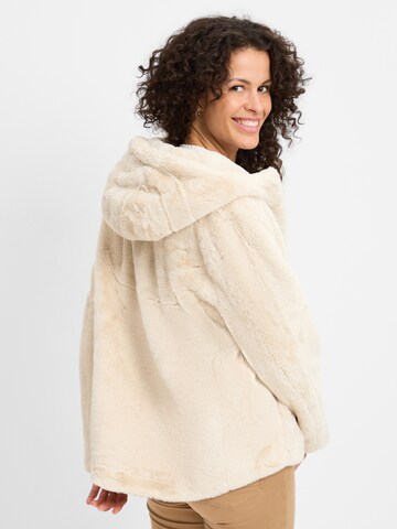 Marie Lund Between-season jacket in Beige