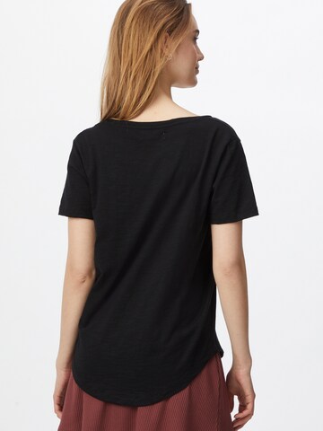 Soft Rebels T-shirt 'Emma' i svart