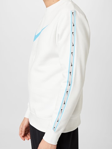 Nike SportswearSweater majica - bijela boja