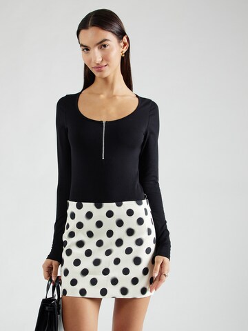 ABOUT YOU Shirt 'Raquel' in Schwarz: Vorderseite