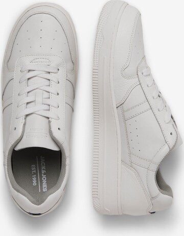 JACK & JONES - Zapatillas deportivas bajas 'Brad' en blanco