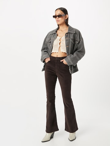 LEVI'S ® Flared Jeans '726' in Bruin