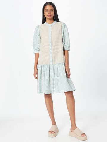 A-VIEW Shirt dress in Green: front