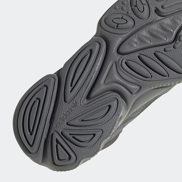 ADIDAS ORIGINALS Sneakers 'OZWEEGO' in Grey