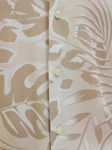 JJ Rebel Comfort fit Overhemd 'JREBBLOOM RESORT' in Beige
