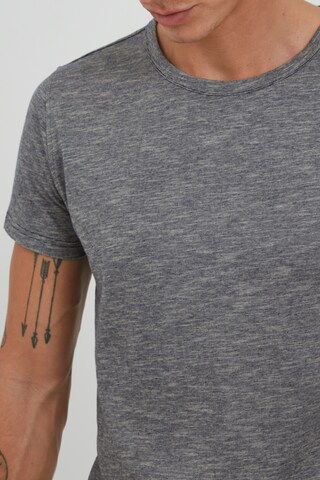 11 Project - Camiseta en gris