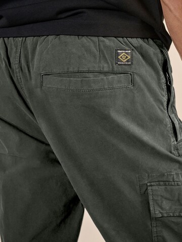 Next Конический (Tapered) Брюки-карго в Серый