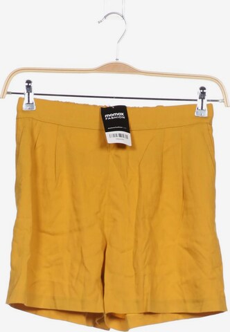 ESPRIT Shorts in XS in Yellow: front