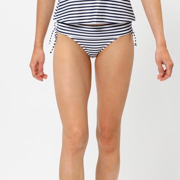 MAUI WOWIE Bikini Bottoms in White: front