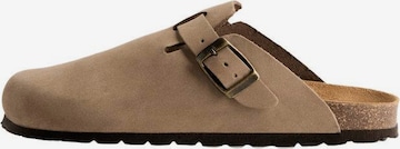 MANGO Clogs 'Pim' in Brown: front