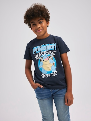 Tricou 'Jis Pokemon' de la NAME IT pe albastru: față