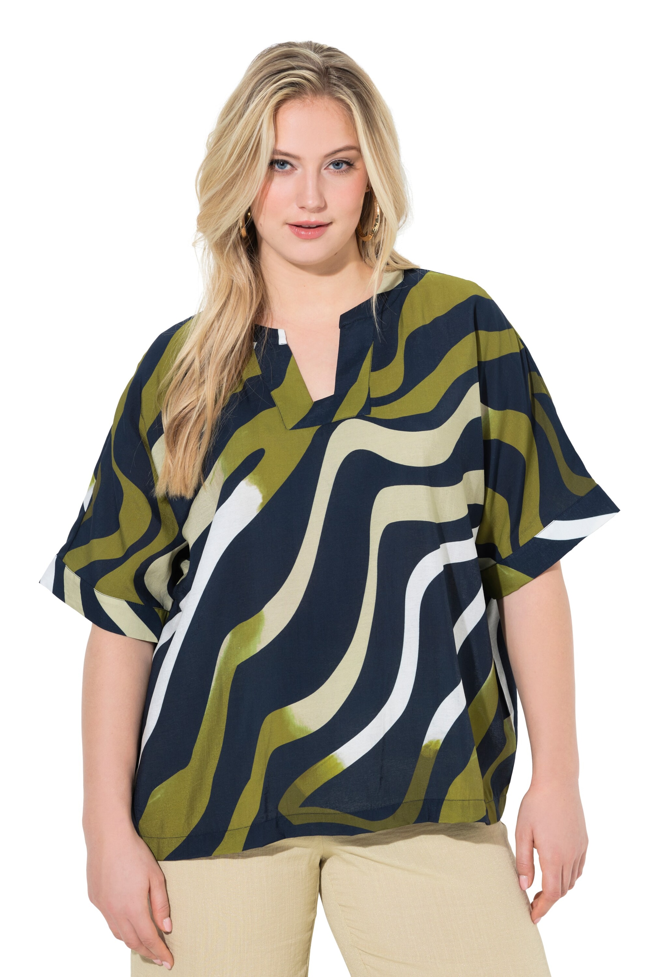 Ulla Popken Tunic in Green: front