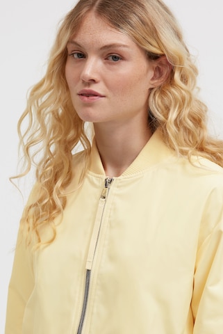 SENSES.THE LABEL Between-Season Jacket in Yellow