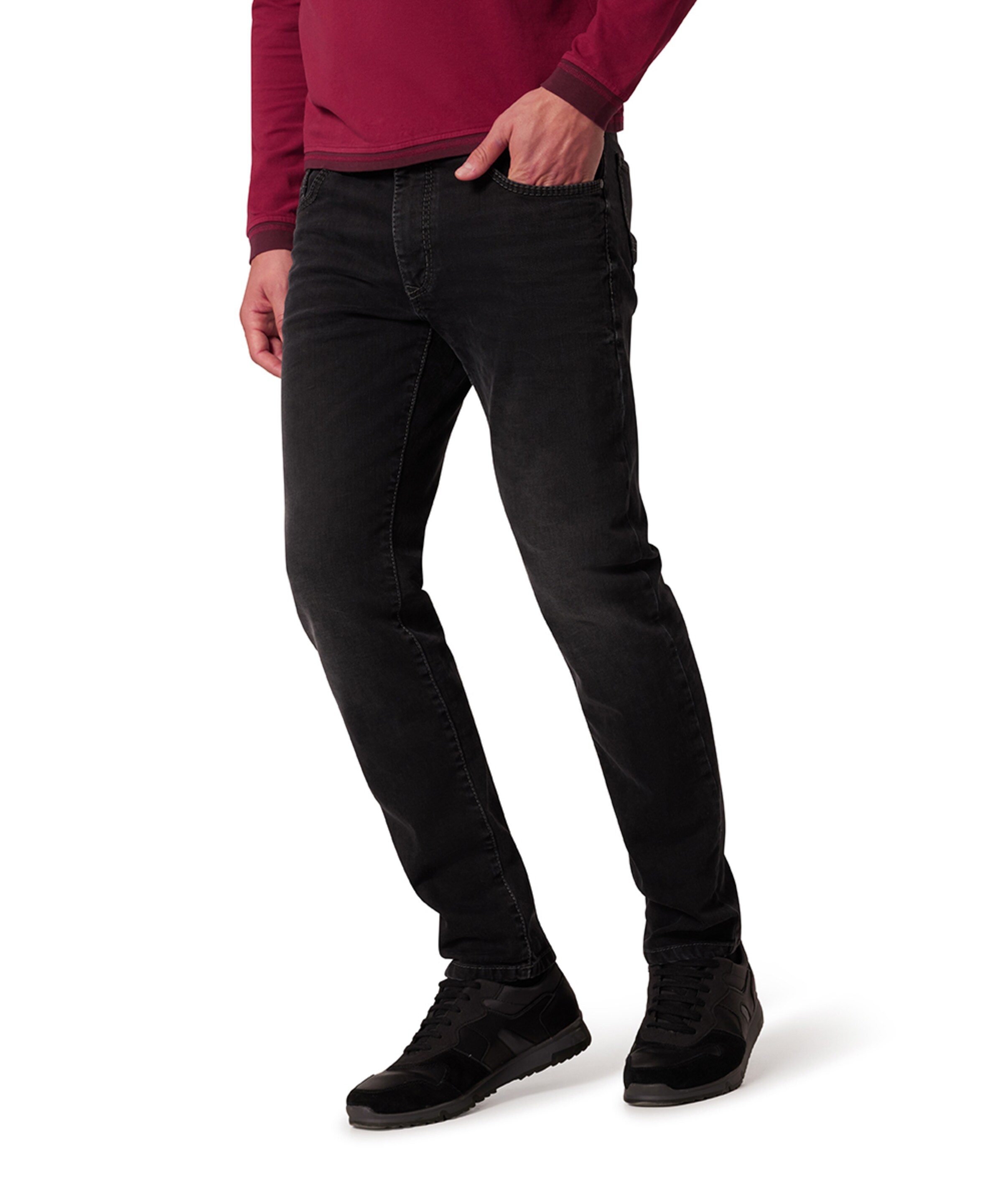 PIONEER Regular Jeans in Black