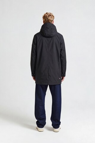 Aquascutum Active Between-Seasons Parka in Black